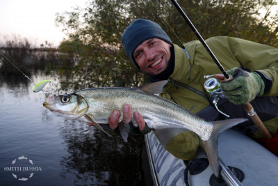 я, ББ и рыба.JPG