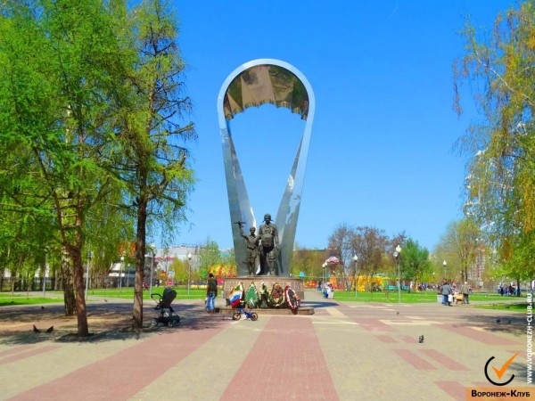 Памятник десантникам 2.jpg